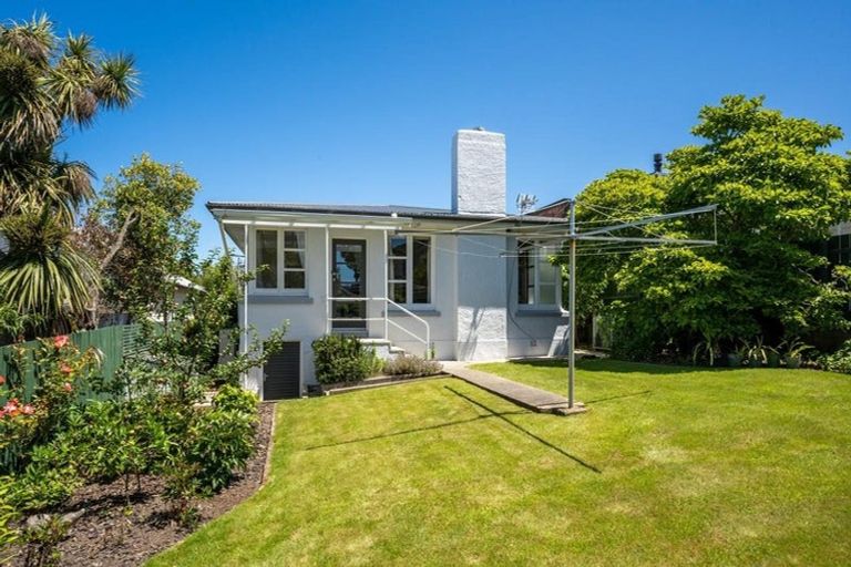 Photo of property in 21 Cochrane Street, Mornington, Dunedin, 9011