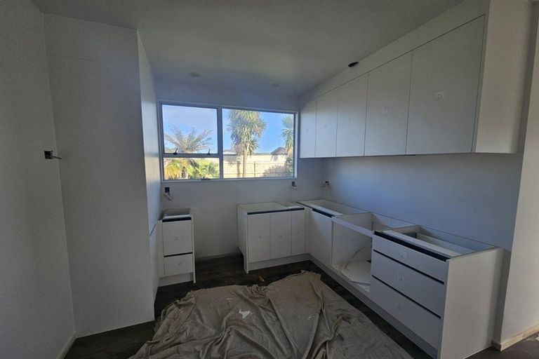 Photo of property in 25 Buckingham Crescent, Manukau, Auckland, 2025