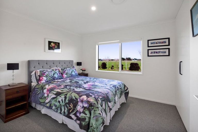 Photo of property in 60 Turangi Road, Motunui, Waitara, 4383