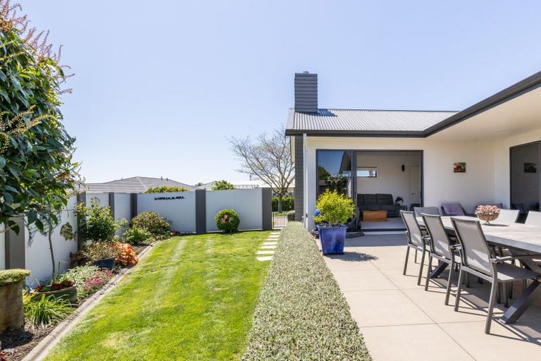 Photo of property in 18 Brookvale Mews, Havelock North, 4130