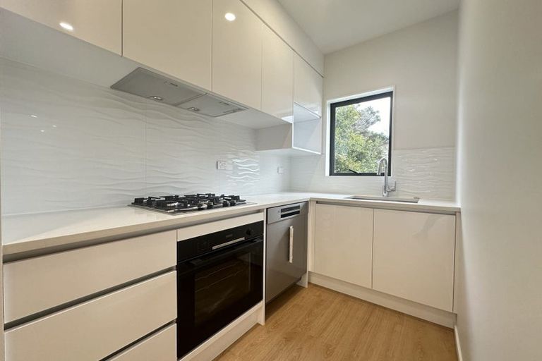 Photo of property in 23d West Harbour Drive, West Harbour, Auckland, 0618