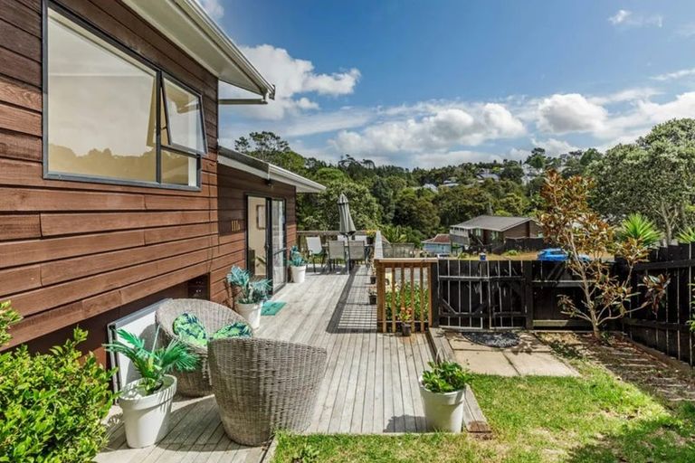 Photo of property in 1/111 Spinella Drive, Bayview, Auckland, 0629