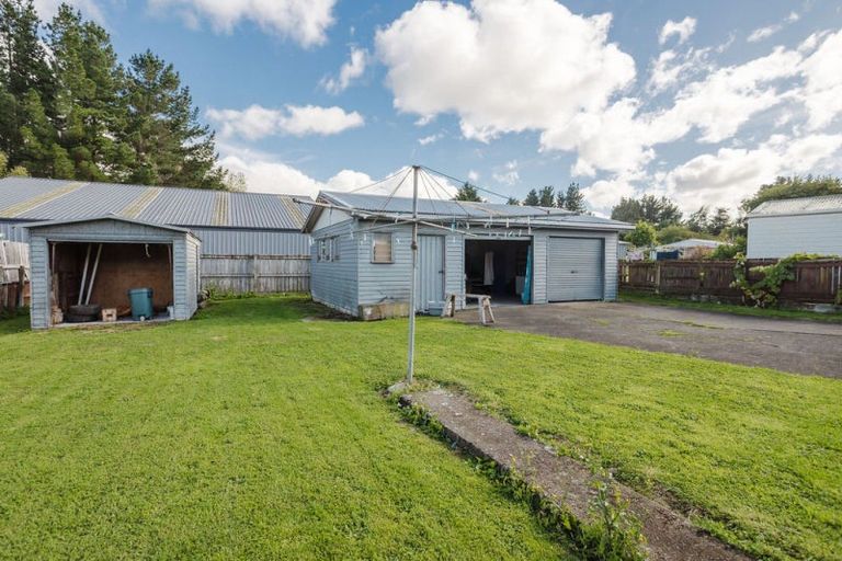 Photo of property in 5 Empire Street, Dannevirke, 4930