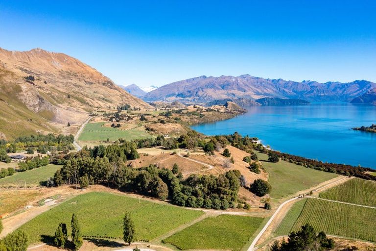 Photo of property in 280 Wanaka-mount Aspiring Road, Wanaka, 9382