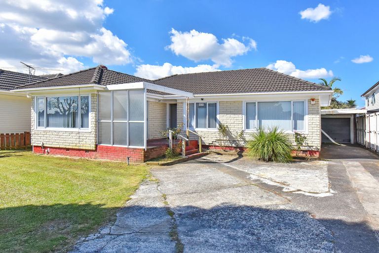Photo of property in 76 Mclean Avenue, Papatoetoe, Auckland, 2025
