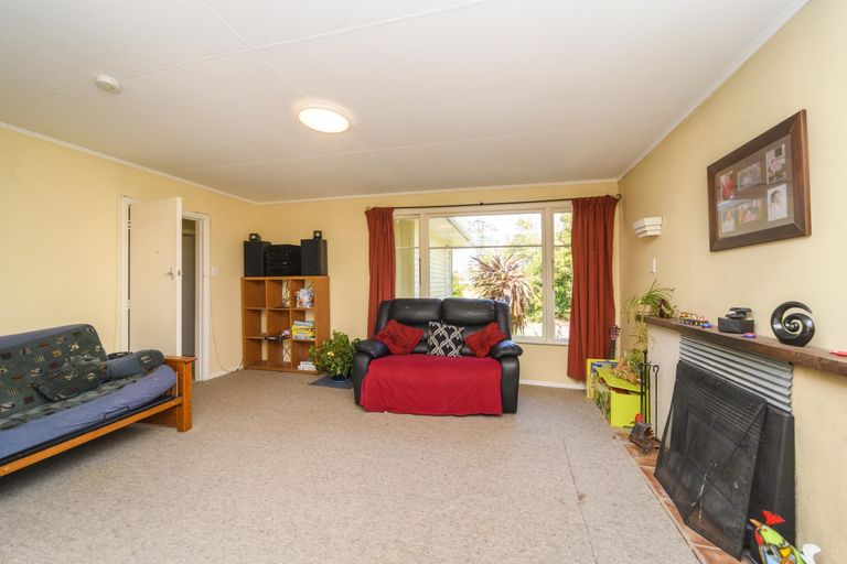 Photo of property in 14 Marsden Place, Awapuni, Palmerston North, 4412