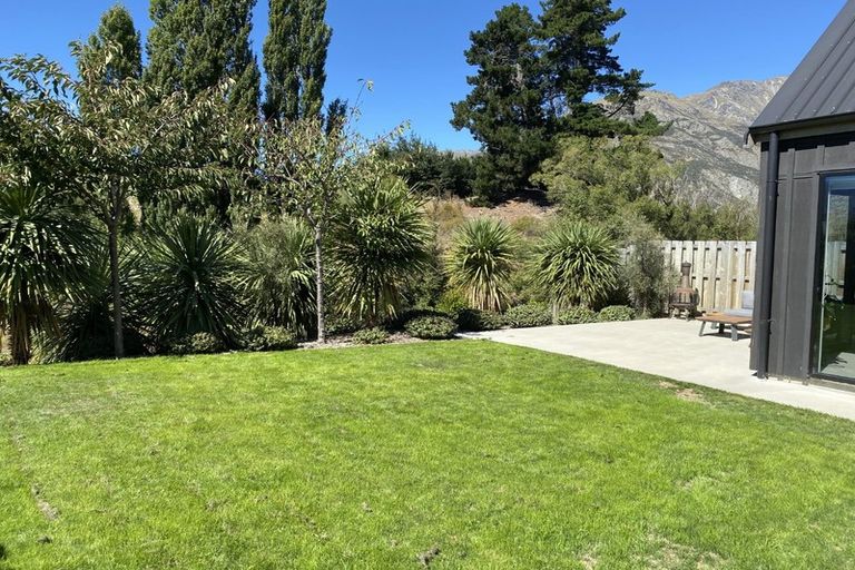 Photo of property in 41 Red Cottage Drive, Lake Hayes, Queenstown, 9304