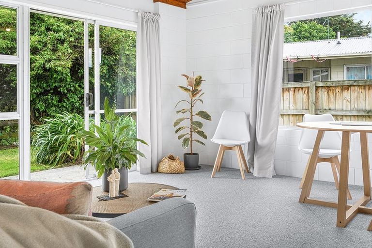 Photo of property in 2/91 Rimu Street, Maeroa, Hamilton, 3200