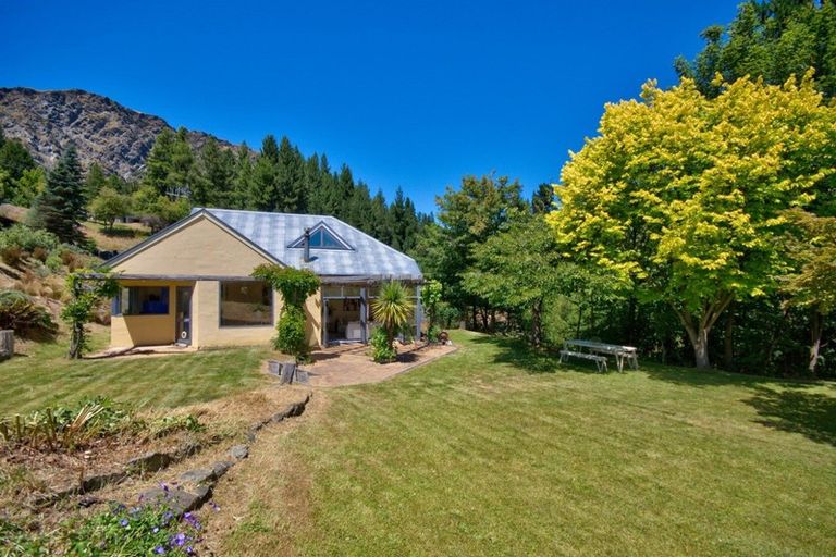 Photo of property in 102 Atley Road, Arthurs Point, Queenstown, 9371