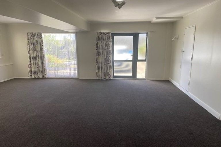 Photo of property in 34 Westhaven Drive, Tawa, Wellington, 5028