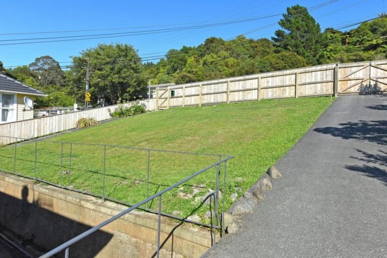 Photo of property in 14 Logie Street, Stokes Valley, Lower Hutt, 5019