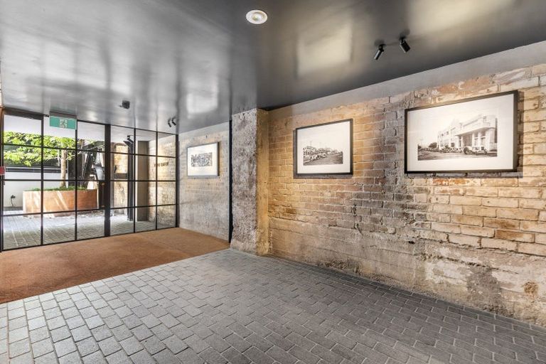 Photo of property in Ford Lofts, 4/15a Augustus Terrace, Parnell, Auckland, 1052