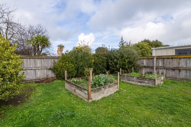 Photo of property in 14 Humphries Street, Greytown, 5712