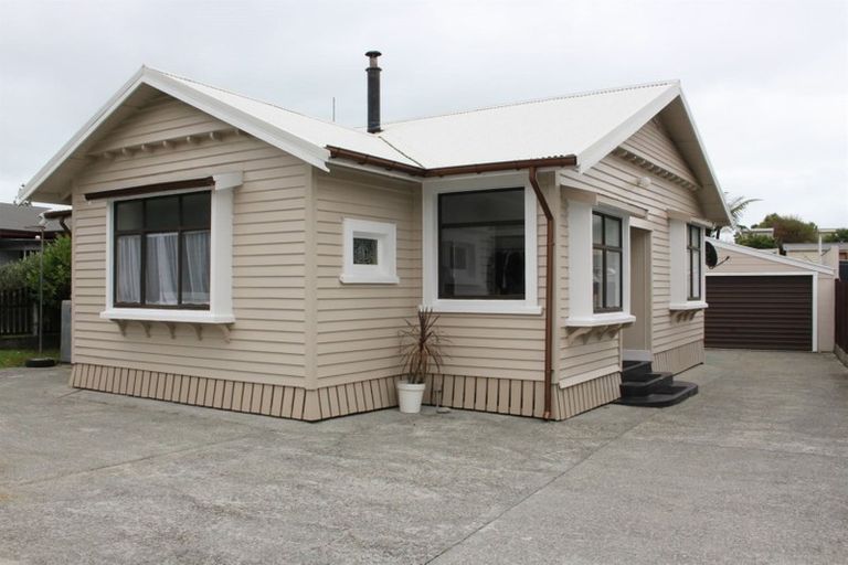 Photo of property in 90 Tasman Street, Karoro, Greymouth, 7805