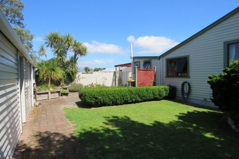 Photo of property in 10 Fonblanque Street, Westport, 7825