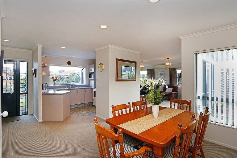 Photo of property in 20 Pohutukawa Drive, Opunake, 4616