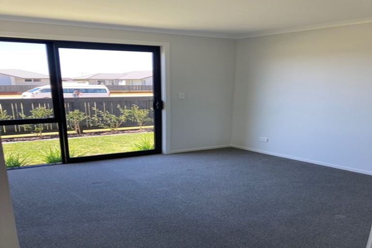 Photo of property in 70 Te Wharo Drive, Papamoa, 3118