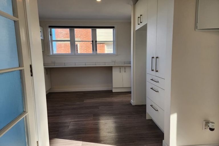 Photo of property in 217 Knights Road, Hutt Central, Lower Hutt, 5011