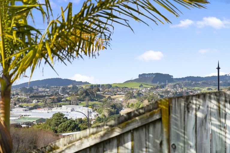 Photo of property in 24 Galloway Crescent, Pyes Pa, Tauranga, 3112