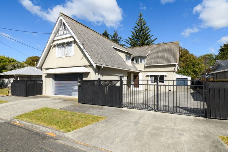 Photo of property in 121 Monrad Street, Highbury, Palmerston North, 4412
