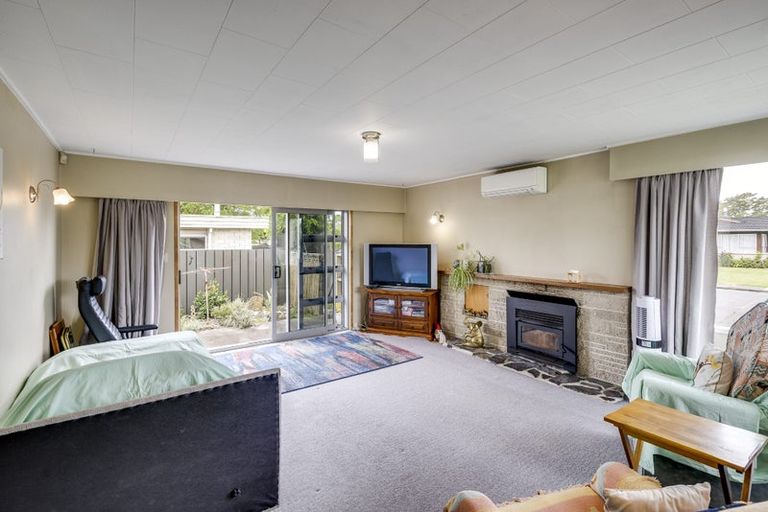 Photo of property in 8 Dundee Drive, Flaxmere, Hastings, 4120