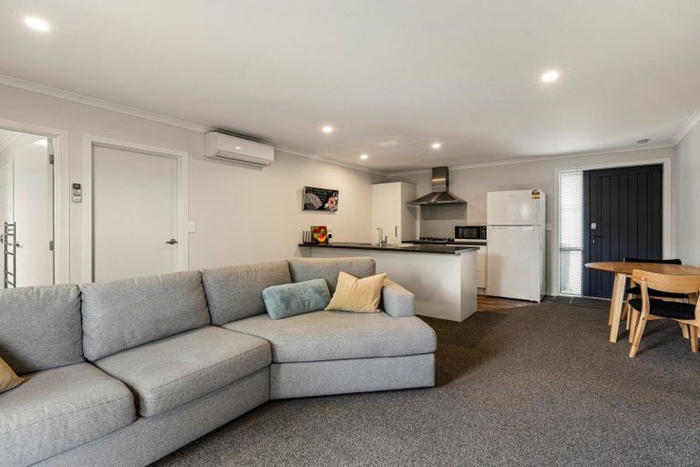 Photo of property in 2/21 Fifth Avenue, Enderley, Hamilton, 3214