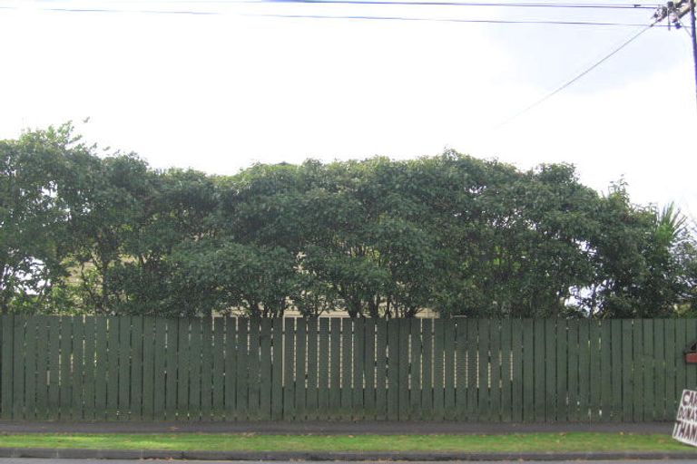 Photo of property in 395 West Coast Road, Glen Eden, Auckland, 0602