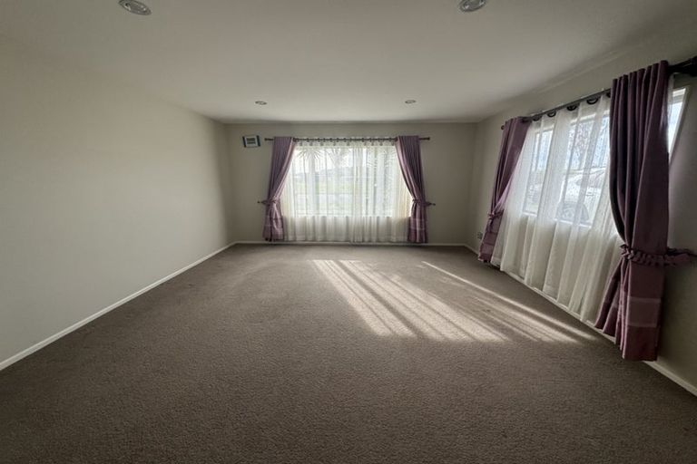 Photo of property in 41 Kerrykeel Drive, Flat Bush, Auckland, 2019