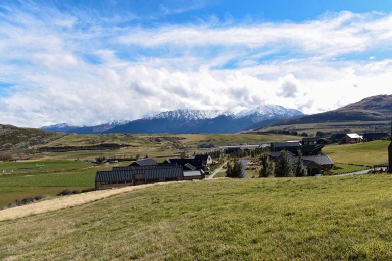 Photo of property in 63 Jacks Point Rise, Jacks Point, Queenstown, 9371