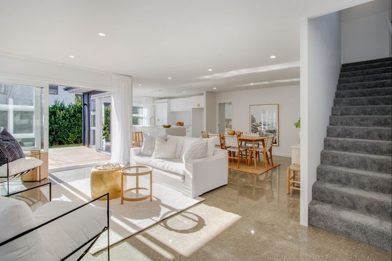 Photo of property in 121a Te Mata Road, Havelock North, 4130