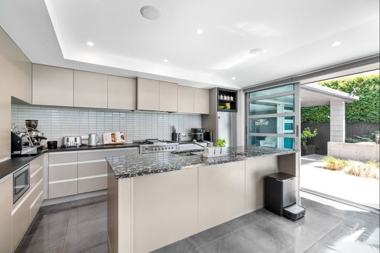 Photo of property in 12a Nosworthy Street, Blenheim, 7201