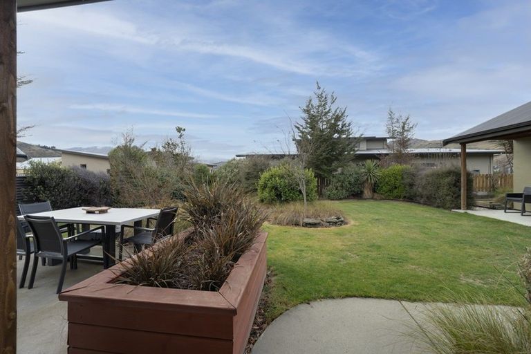 Photo of property in 5 Castalia Drive, Lake Hayes, Queenstown, 9304