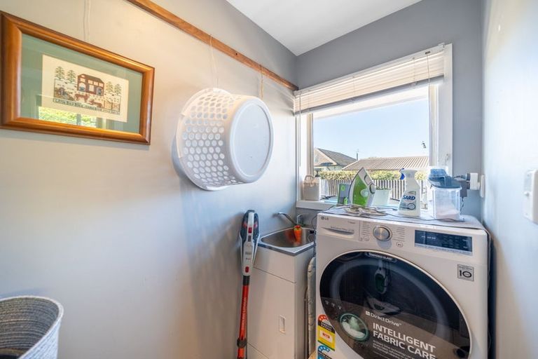 Photo of property in 14 Bideford Place, Dallington, Christchurch, 8061