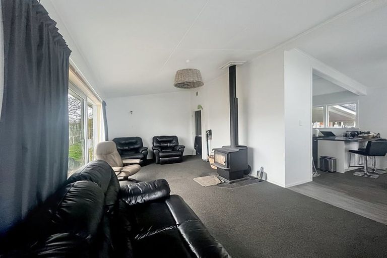 Photo of property in 15 Langley Avenue, Milson, Palmerston North, 4414
