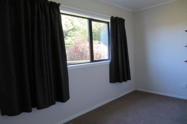 Photo of property in 43 Montgomery Avenue, Karori, Wellington, 6012