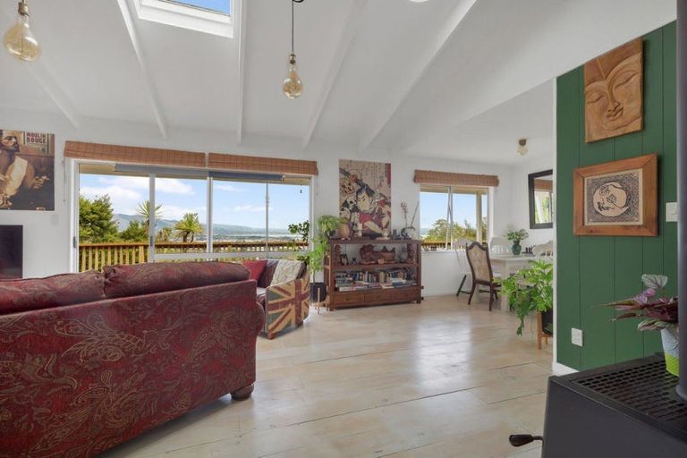 Photo of property in 2/104 Tosswill Road, Tahunanui, Nelson, 7011