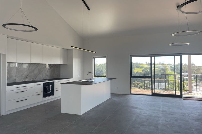 Photo of property in 44 Kestrel Heights, Arkles Bay, Whangaparaoa, 0932