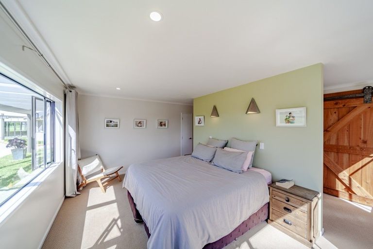 Photo of property in 239 Maharakeke Road, Waipukurau, 4281