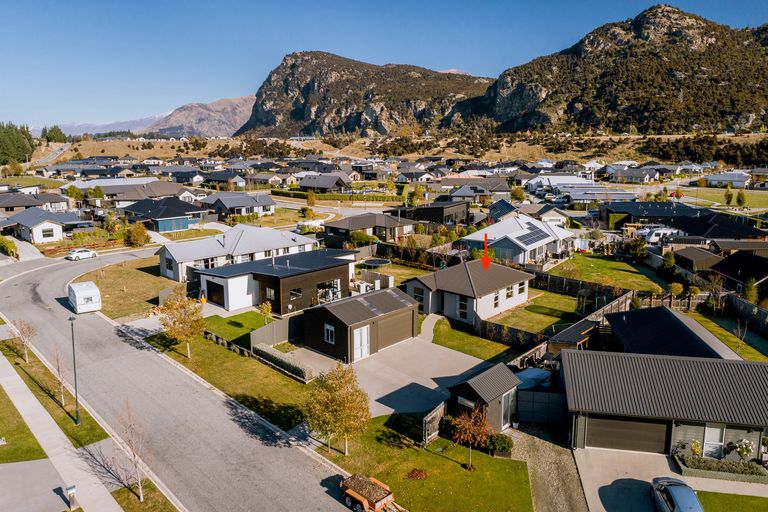 Photo of property in 14 Finch Street, Albert Town, Wanaka, 9305