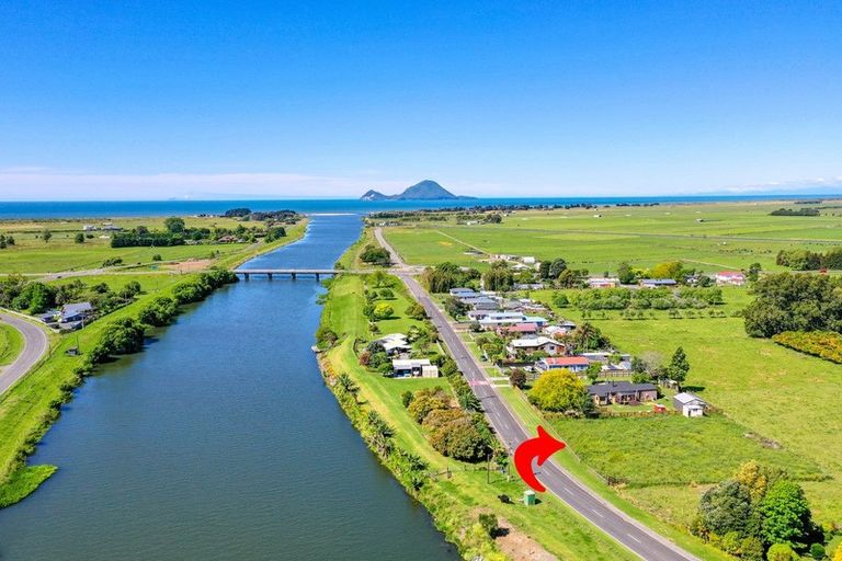 Photo of property in 33-35 East Bank Road, Thornton, Whakatane, 3193