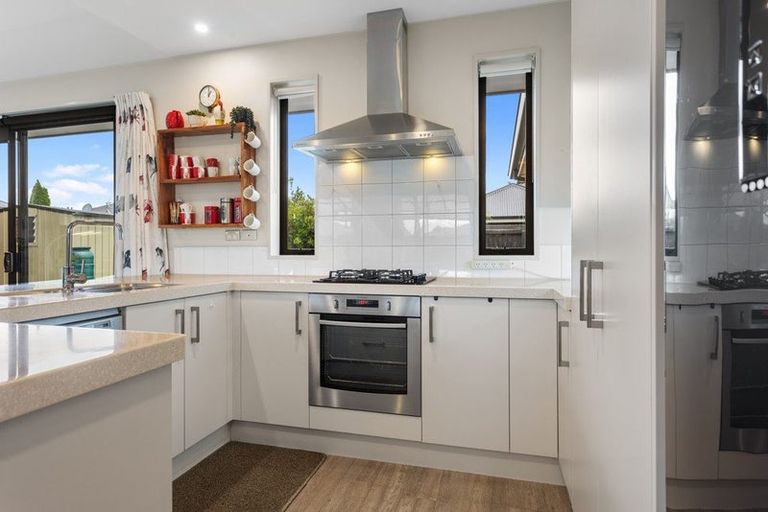 Photo of property in 16 Chestnut Place, Rangiora, 7400