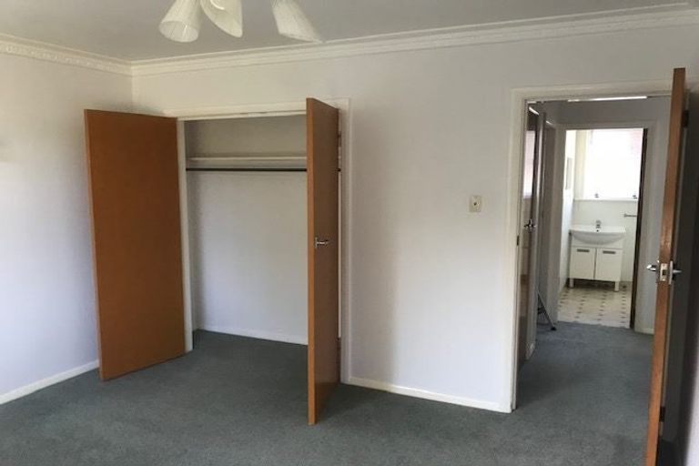 Photo of property in 25 Wai-iti Crescent, Woburn, Lower Hutt, 5010