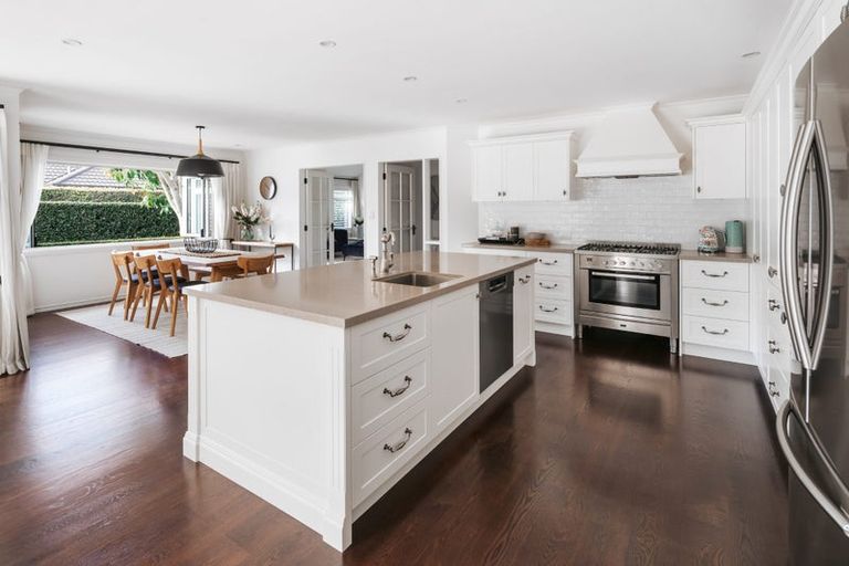 Photo of property in 5 Inglewood Place, Bethlehem, Tauranga, 3110