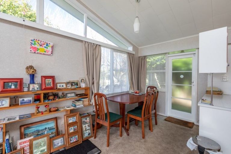 Photo of property in 2 Allen Road, Raumati Beach, Paraparaumu, 5032