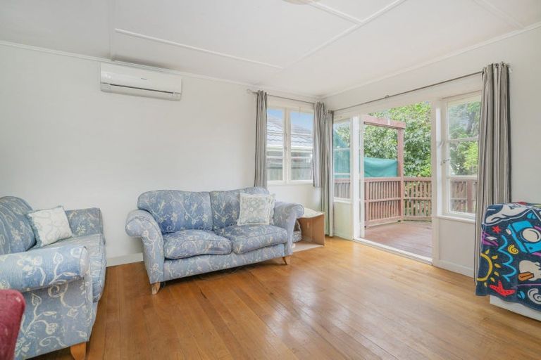 Photo of property in 8a Hannan Road, Whitianga, 3510