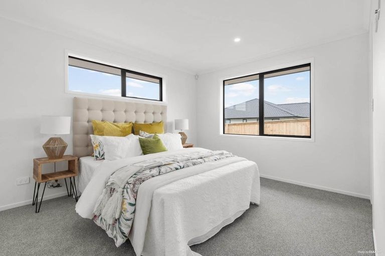 Photo of property in 11 Paul Way, Pokeno, 2402