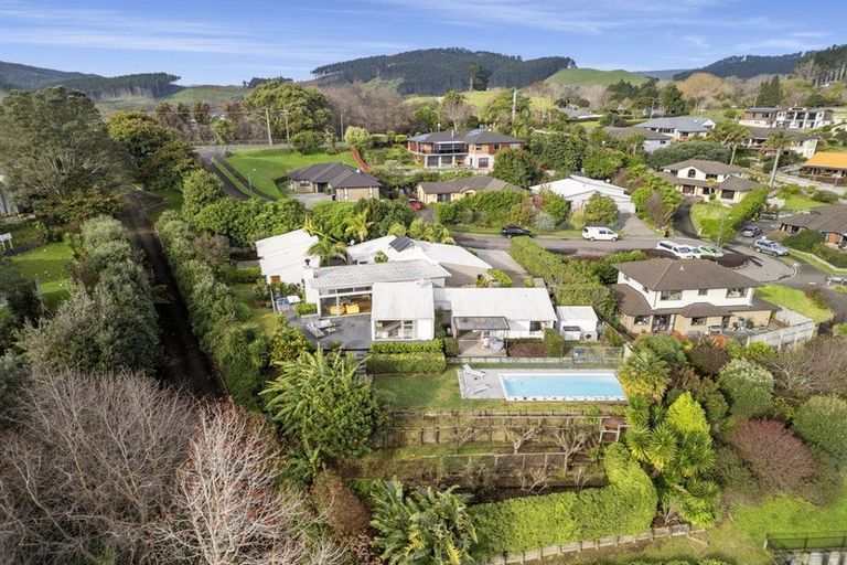 Photo of property in 4 Hillford Place, Welcome Bay, Tauranga, 3175