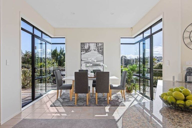 Photo of property in 57a Glencoe Road, Browns Bay, Auckland, 0630