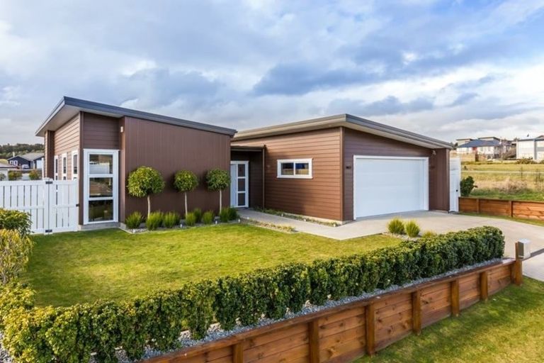 Photo of property in 28 Victoria Street, Richmond Heights, Taupo, 3330