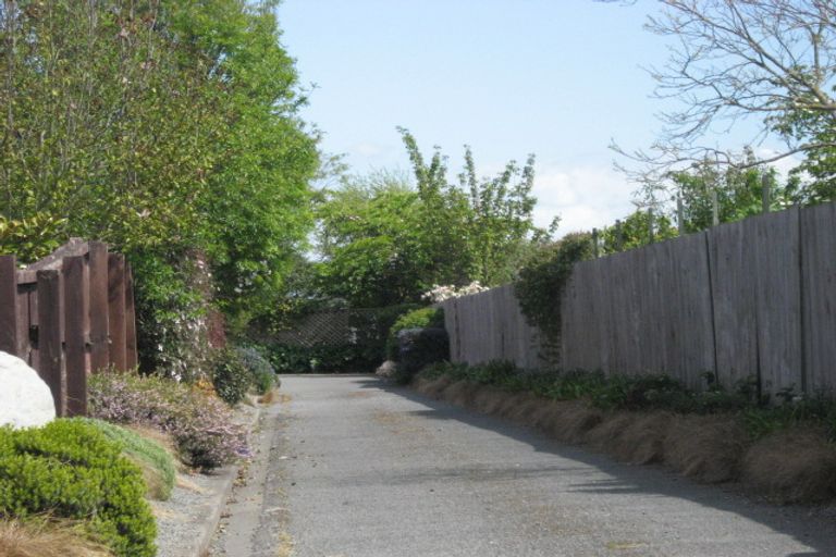 Photo of property in 7 Appleton Place, Woodend, 7610